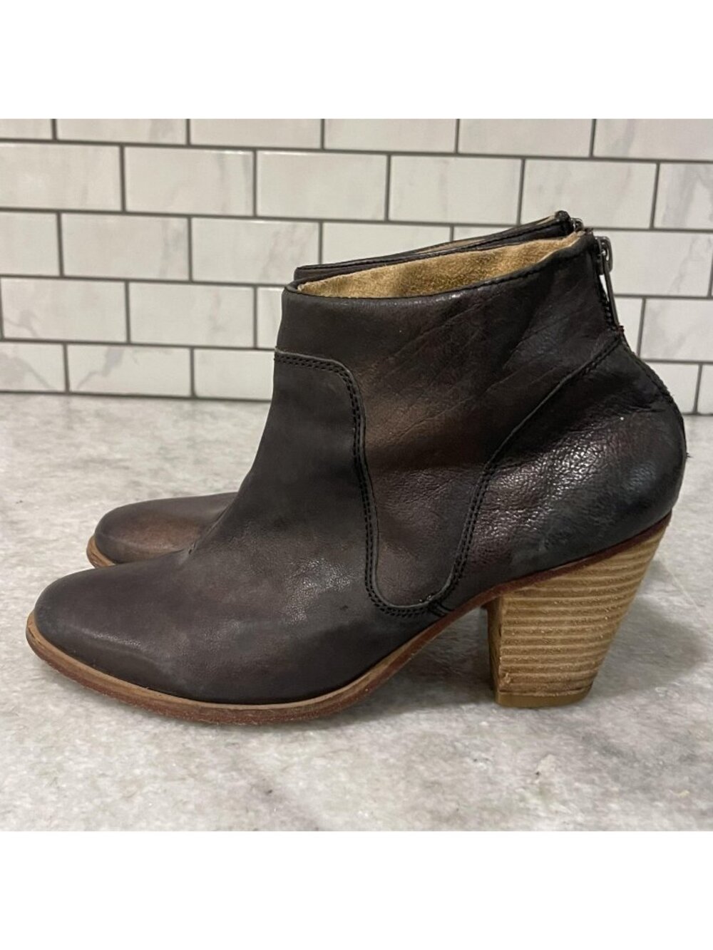 J Shoes Ankle Boots Womens Size 7.5 Brown Leather Belrave Booties Block Heel